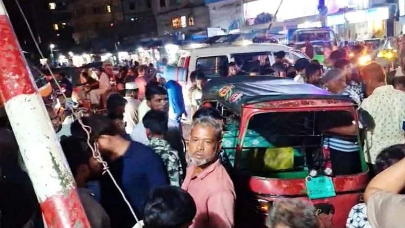 ট্রেনের ধাক্কায় প্রাণ গেল মা-ছেলের