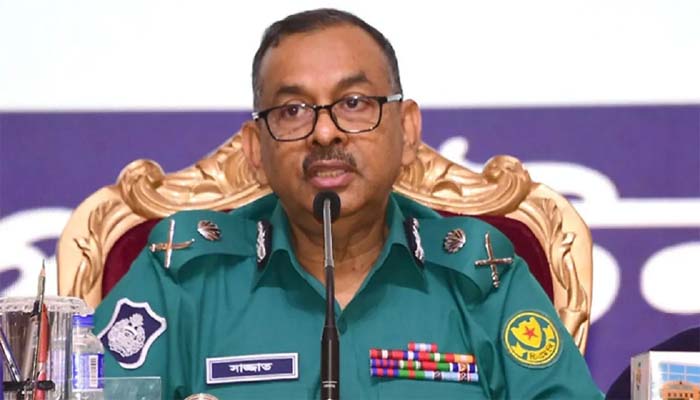 সরে গেলেন ডিএমপি কমিশনার সাজ্জাত আলী