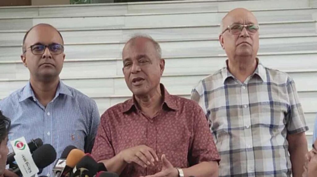 মব সৃষ্টিকারীদের আইনশৃঙ্খলা বাহিনীর হাতে তুলে দিন: স্বরাষ্ট্র উপদেষ্টা