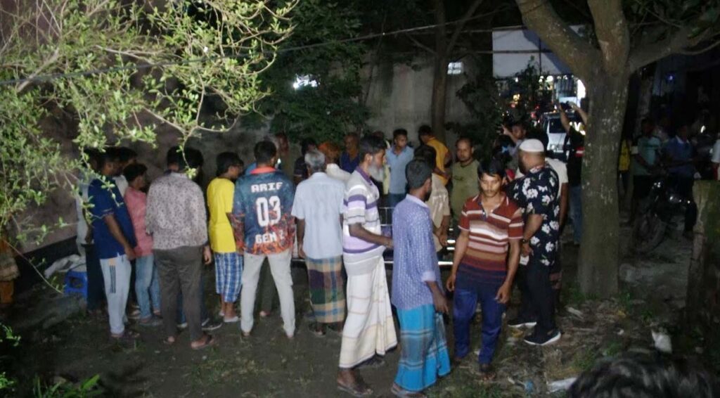 খুলনায় বিষাক্ত মদপানে ৪ জনের মৃত্যু
