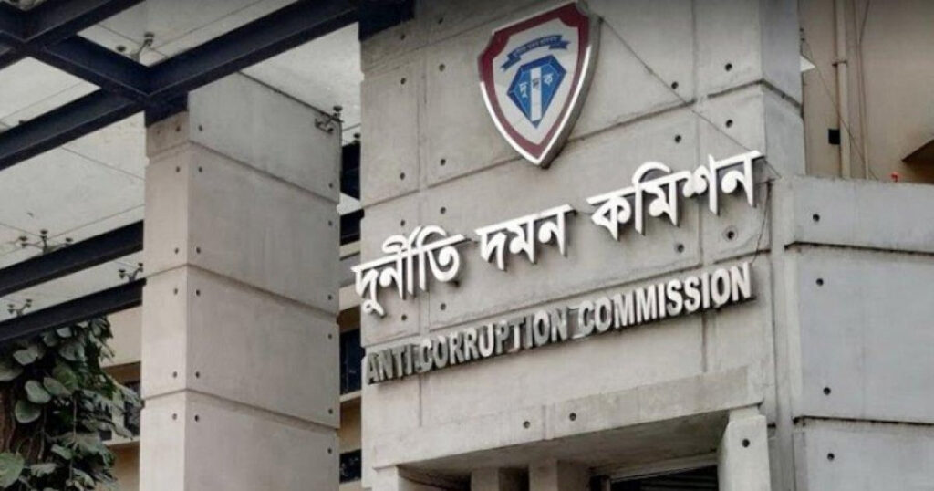 উপদেষ্টা হতে ২০০ কোটির চেক দেয়ার সত্যতা পেল দুদক