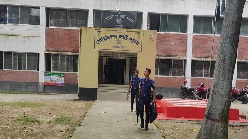 নুরাল পাগলার দরবারে পুলিশের ওপর হামলা, গ্রেপ্তার ৫
