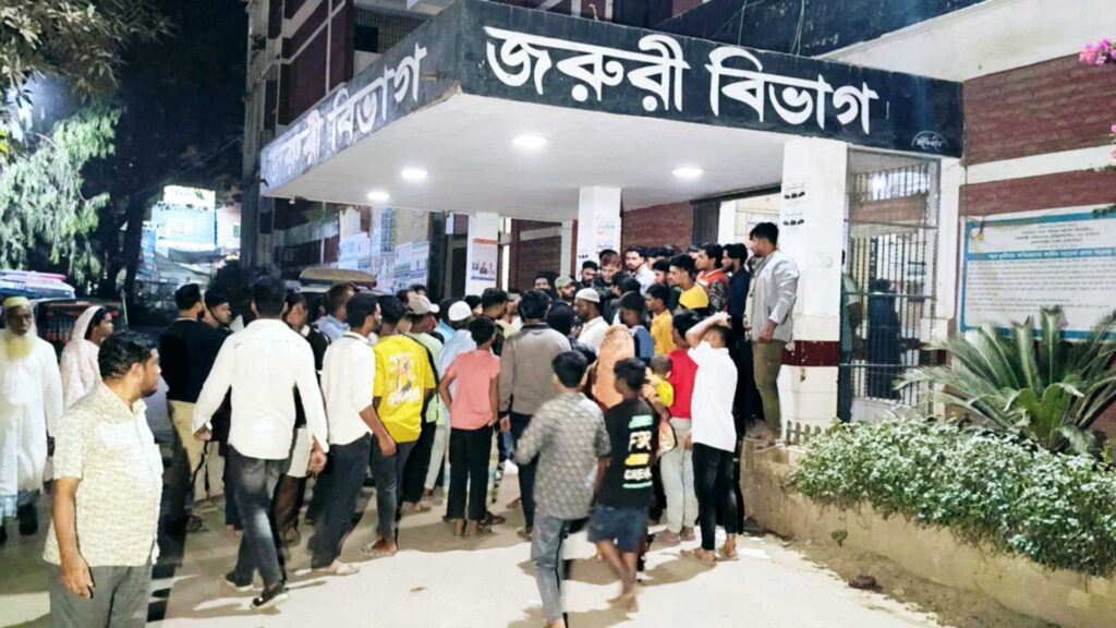 ব্রাহ্মণবাড়িয়ায় তিনজন গুলিবিদ্ধ