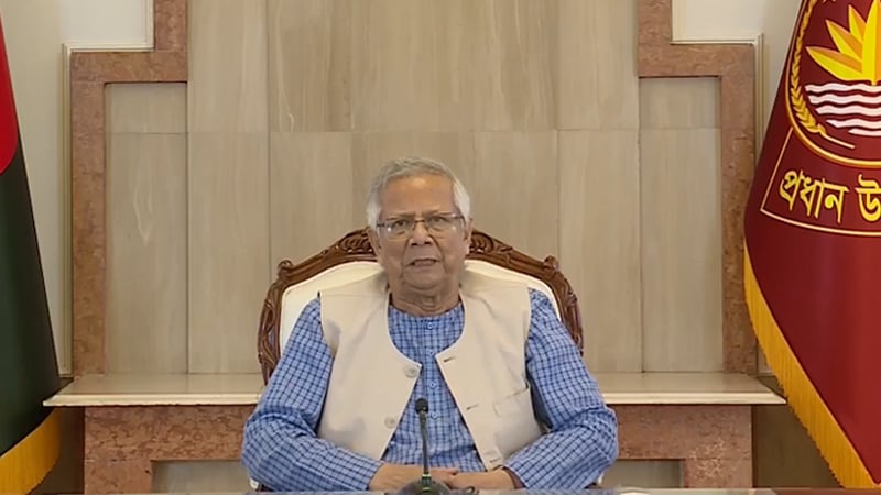 এবারের বিজয় দিবস হোক নতুনভাবে ঐক্যবদ্ধ হওয়ার দিন: প্রধান উপদেষ্টা