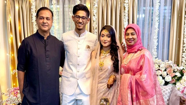 সুখবর দিলেন আসিফ, নবদম্পতির জন্য চাইলেন দোয়া