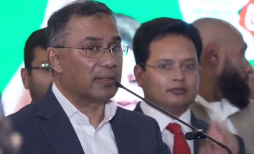 আমাকে বিদায় দিতে দয়া করে কেউ এয়ারপোর্টে যাবেন না: তারেক রহমান