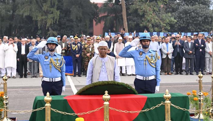 এ কে খন্দকারের জানাজা সম্পন্ন, প্রধান উপদেষ্টার শেষ শ্রদ্ধা