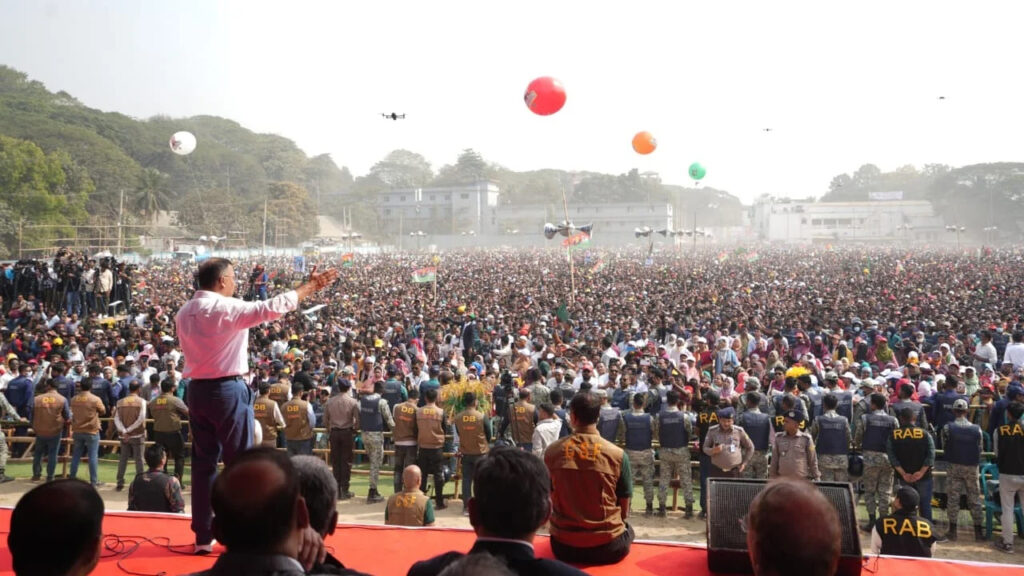 সন্ত্রাস করলে দলের লোকও ছাড় পাবে না, দুর্নীতির টুঁটি চেপে ধরব