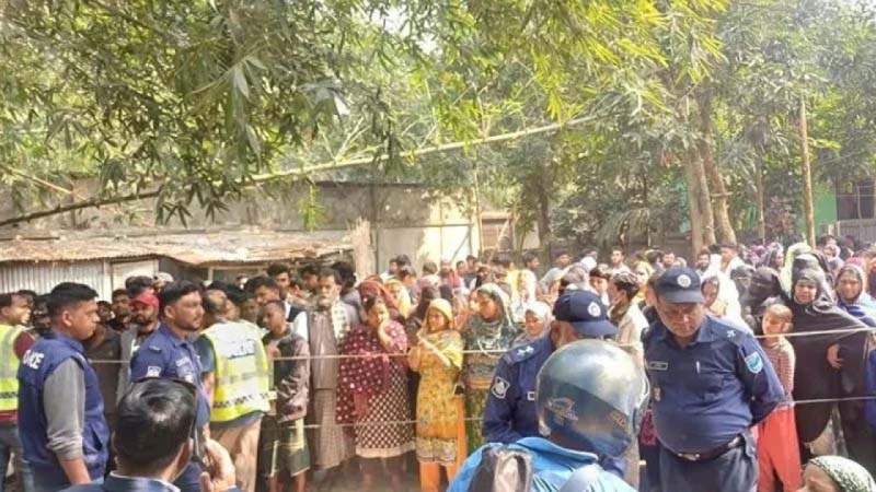 মুন্সীগঞ্জে মা-মেয়েকে কুপিয়ে হত্যা