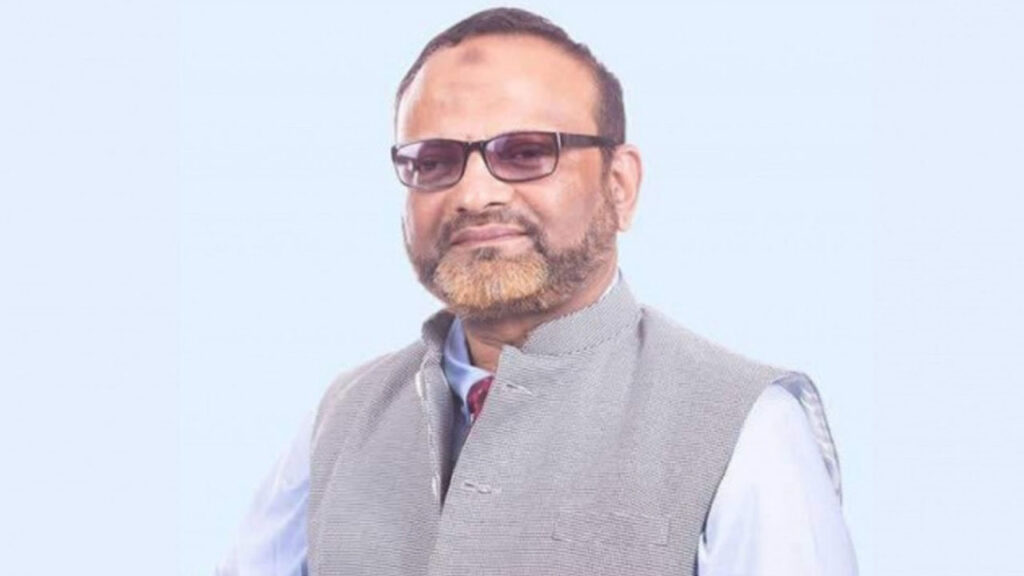 পদত্যাগ করলেন ঢাবি ভিসি অধ্যাপক নিয়াজ আহমদ খান