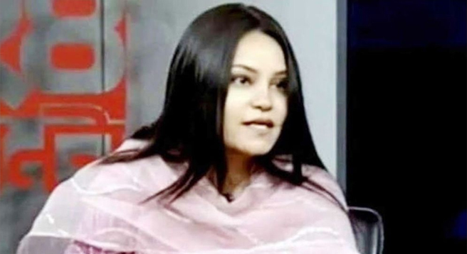 জাবি অধ্যাপক নাহরিনকে জাকসুর আলটিমেটাম