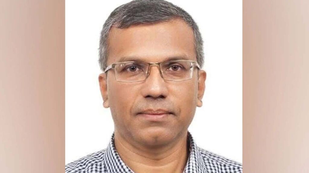 বাংলাদেশ ব্যাংকের নতুন গভর্নর মোস্তাকুর রহমান