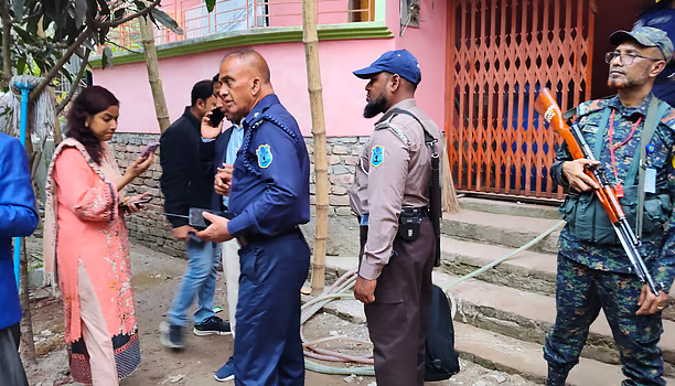 শরীয়তপুরে জামায়াতের নির্বাচনী কার্যালয় থেকে ৭ লাখ টাকা উদ্ধার, পোলিং কর্মকর্তার কারাদণ্ড
