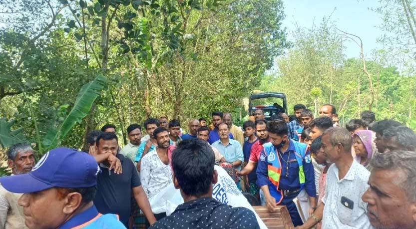 নিখোঁজ রিকশাচালকের লাশ ভাসছিল পদ্মানদীতে