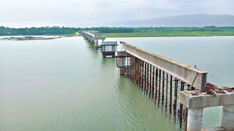 যাদুকাটা নদীতে সেতু নির্মাণের নামে লুটপাট
