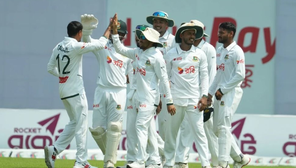 পাকিস্তানকে হোয়াইটওয়াশ করে ইতিহাস গড়ল বাংলাদেশ