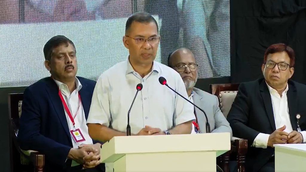 মাকে বিদেশে নিইনি, কারণ এ রকম মানবিক সেবা সেখানে পাওয়া যেত না