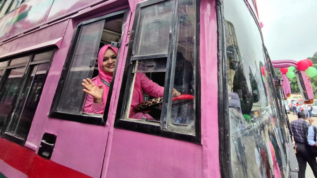 পিংক কালার মহিলা বাস সার্ভিস চালু