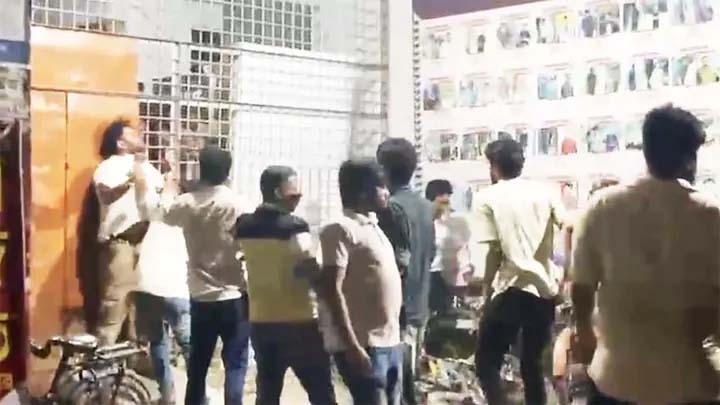 রাবিতে হামলায় তদন্ত কমিটি গঠন করা হচ্ছে, মামলা করবে হল প্রশাসন